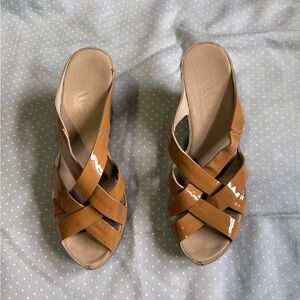 AGL Women’s 39 Patent Leather Strappy Wedge Sandal